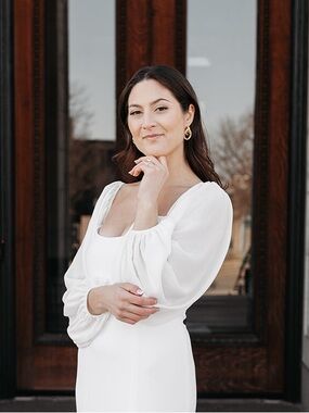 Meet your Posher, Angela